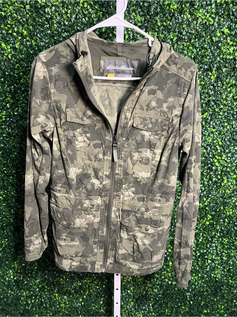 Eddie Bauer Olive Green Camo Hooded Rain Jacket